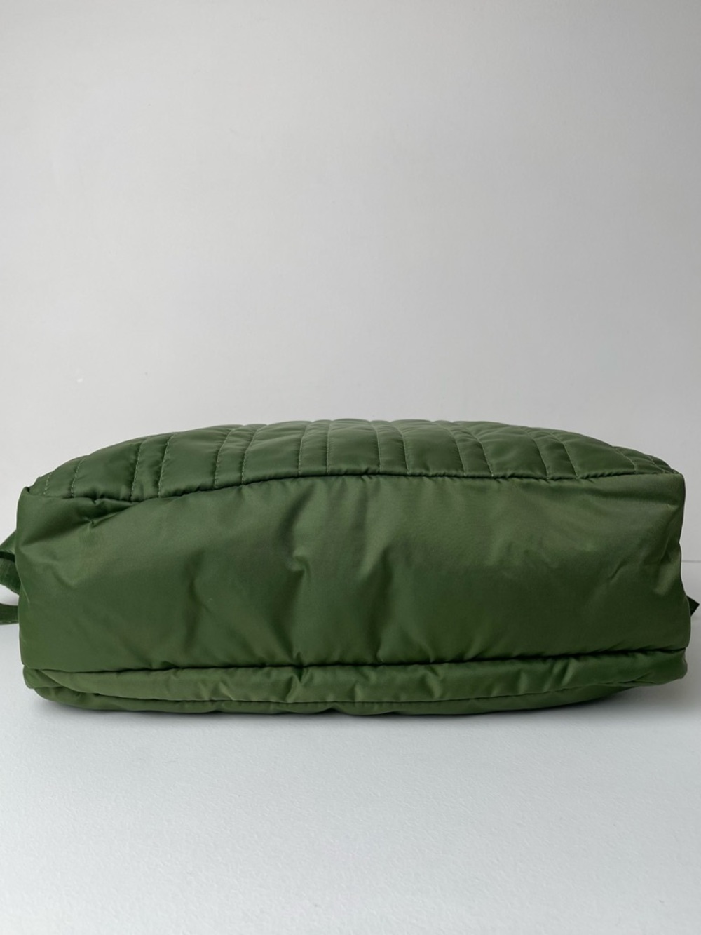 Dr. Martens Olive Green Nylon Messenger Bomber Jacket Utility Flight Bag - Picture 4 of 16